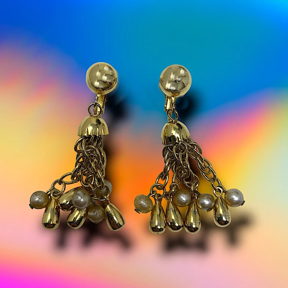 Vintage Gold Tone & Faux Pearl Chandelier Dangle Pierced Earrings Runway Couture